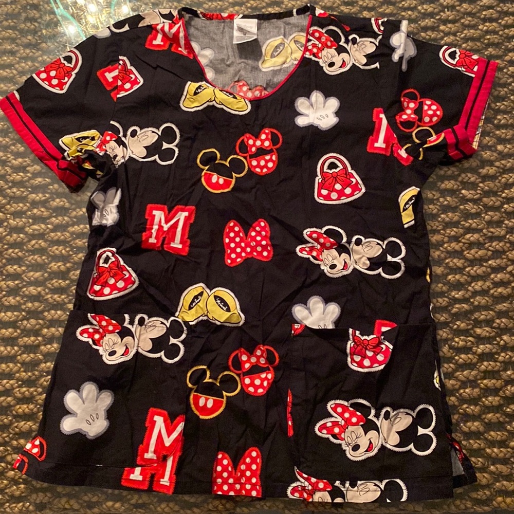 Disney Minnie Mouse Scrub Top